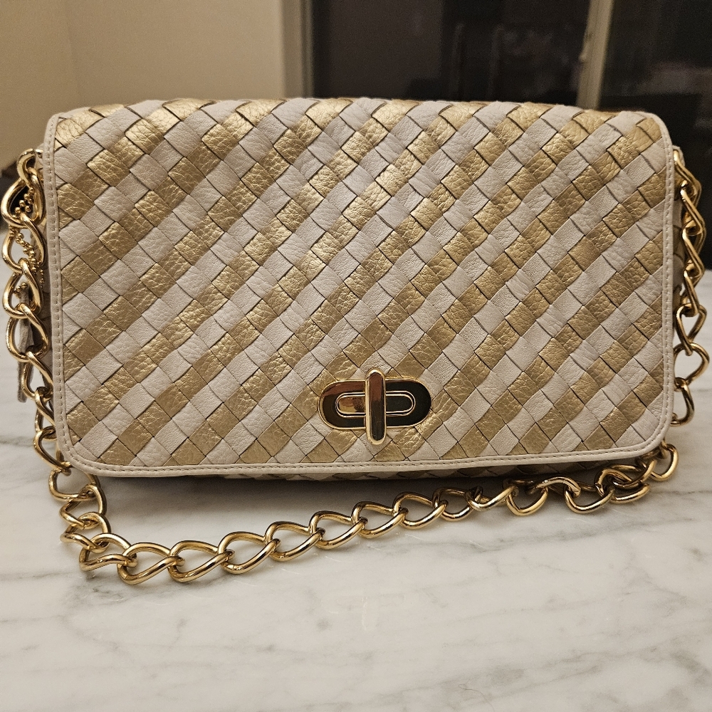 Vintage Woven Leather Bloomingdale's Shoulder Bag - Cream & Gold - Chain Strap